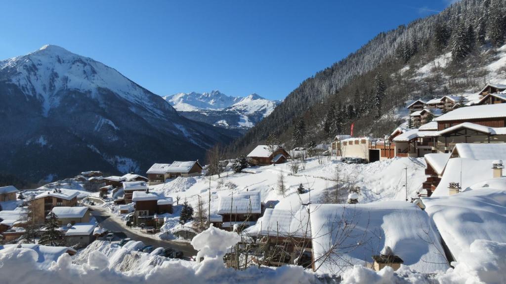 Hotel Ancolie - Champagny En Vanoise La Plagne Exterior foto